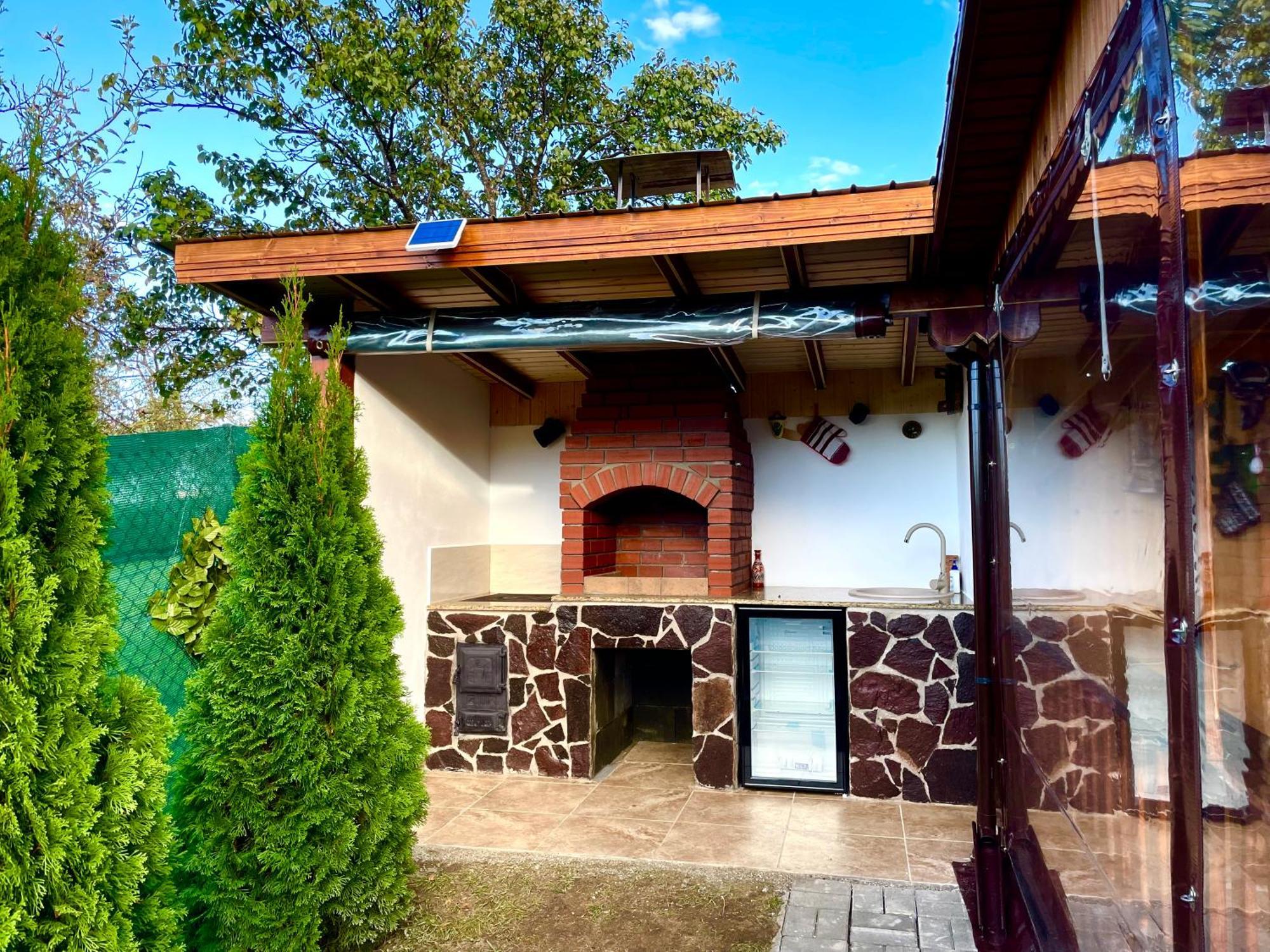 Casa De Vacanta Orlat Eksteriør billede